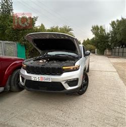 جیپ گراند شیرۆکی